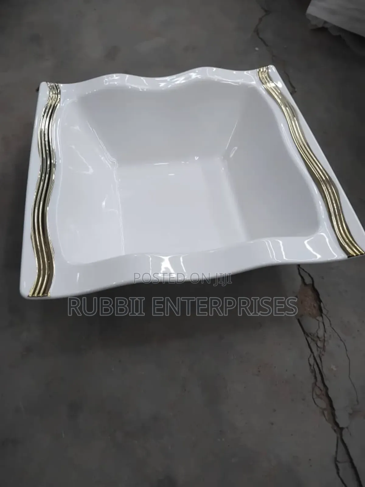 Decorative Ceramic Square Bowl