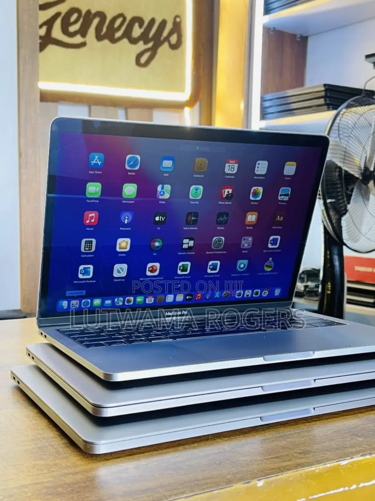 Laptop Apple MacBook Pro 8GB Intel Core i5 SSD 128GB