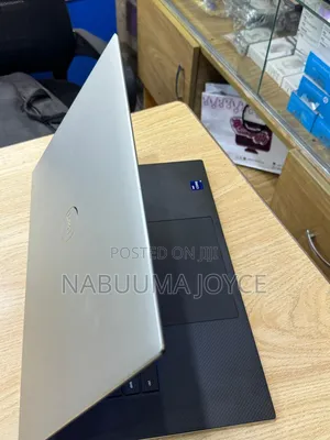 New Laptop Dell XPS 17 9720 32GB Intel Core i9 SSD 1T
