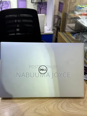 New Laptop Dell XPS 17 9720 32GB Intel Core i9 SSD 1T