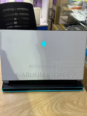 New Laptop Alienware M17x R2 16GB Intel Core i7 SSD 512GB