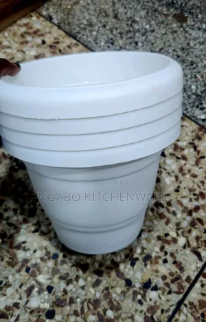 Plastic Flower Pots