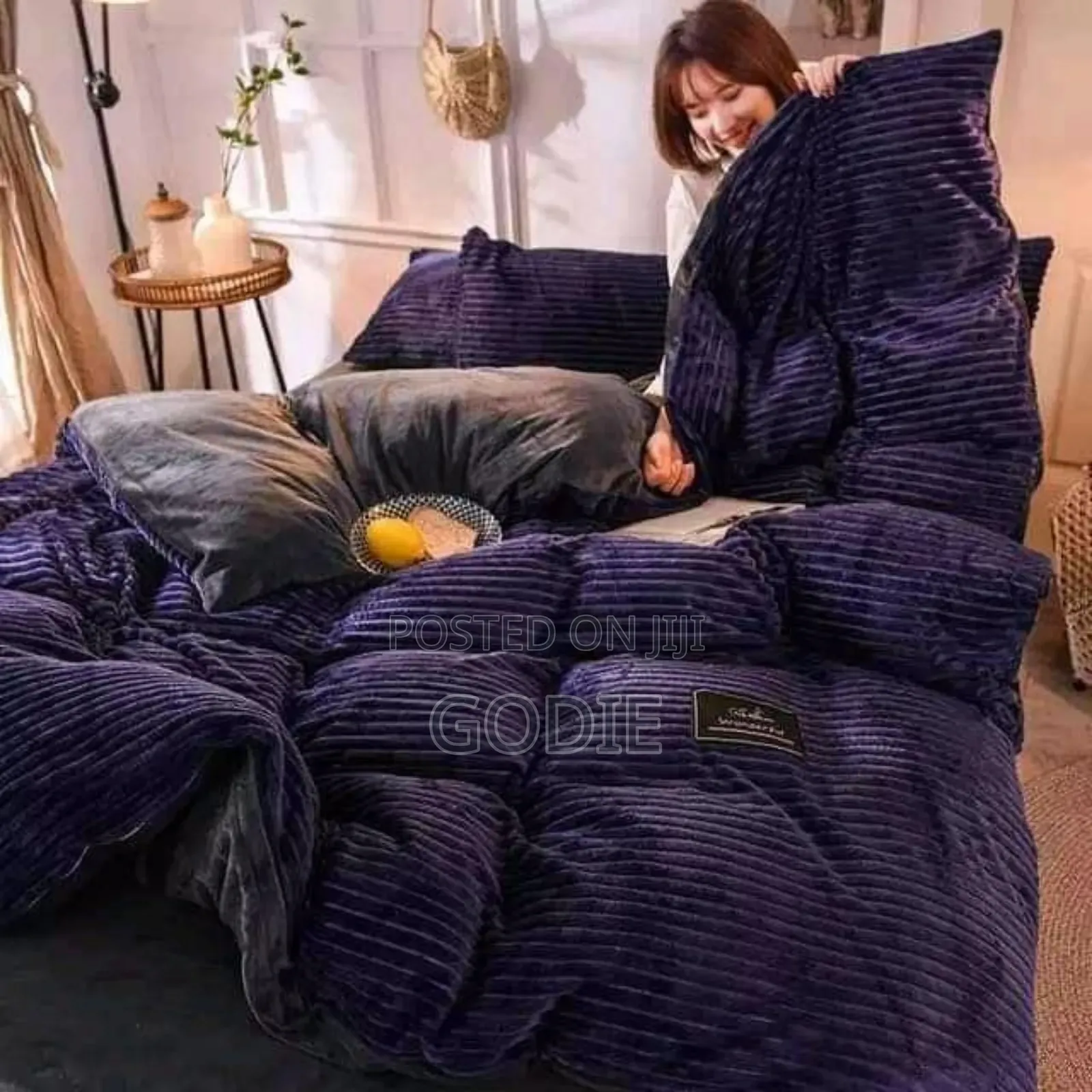 4-Piece High-Quality Valvet Duvet 6*6.