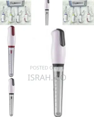 Portable Battery-Operated Mini Drink Mixer / Frother - Multicolor