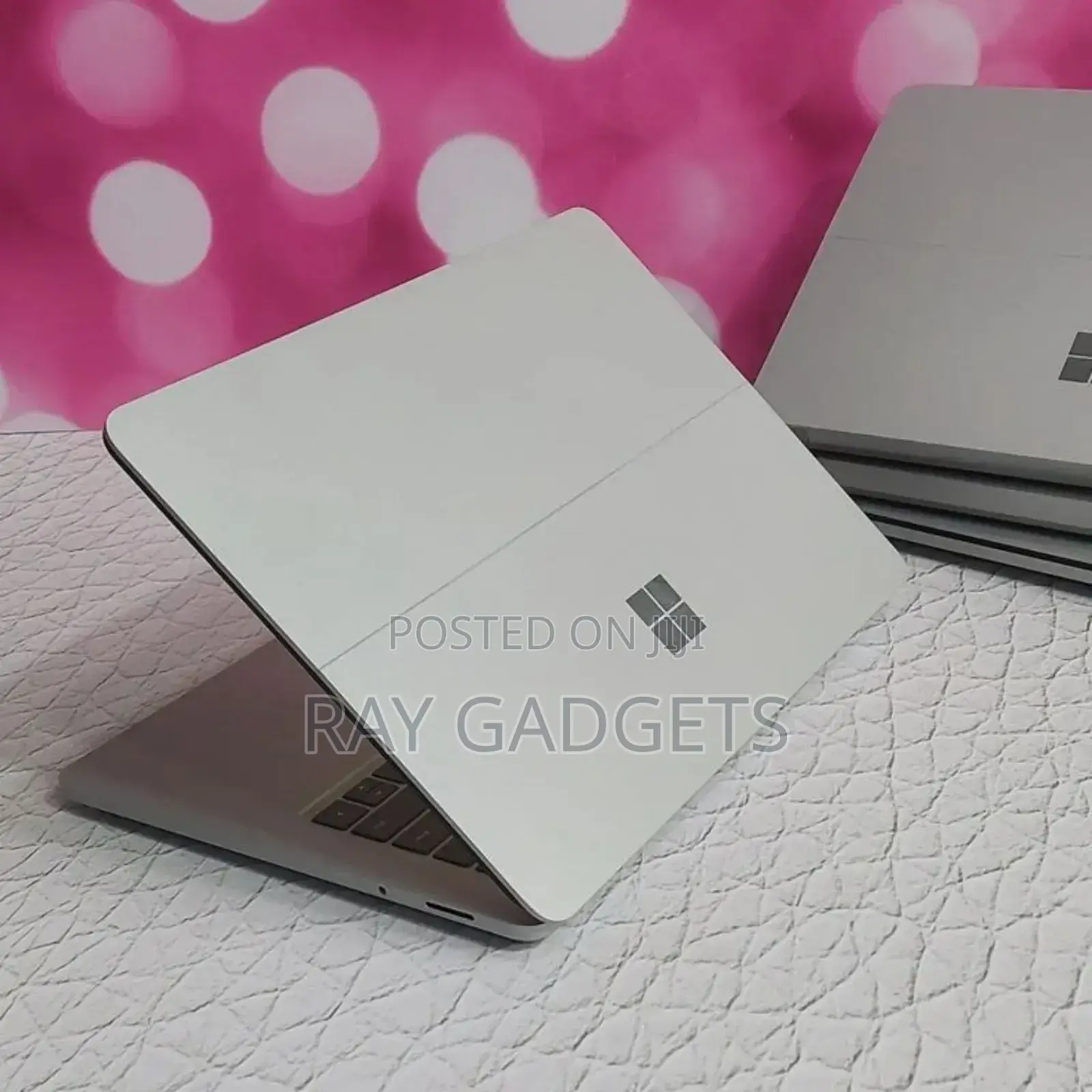 New Laptop Microsoft Surface 16GB Intel Core i5 SSD 256GB