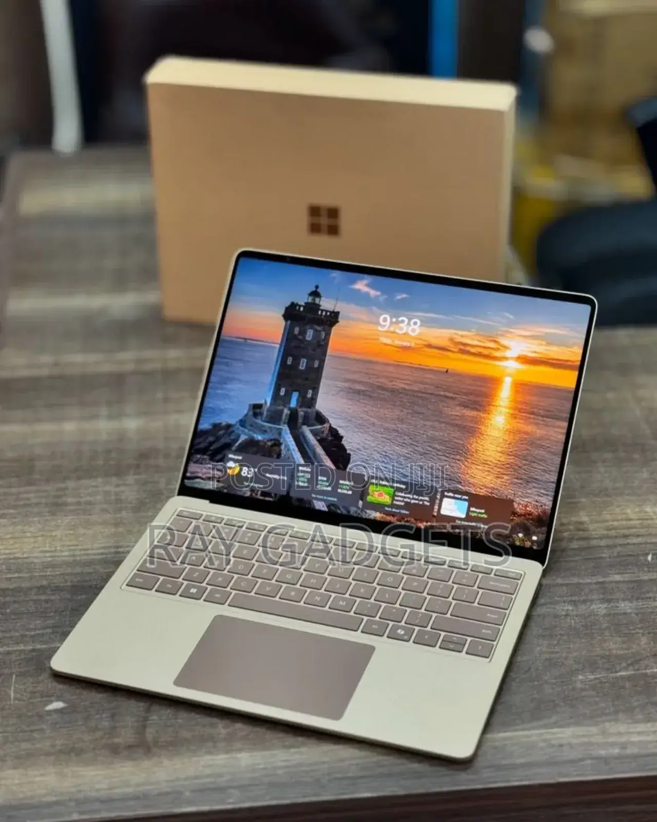 New Laptop Microsoft Surface 16GB Intel Core i5 SSD 256GB