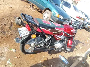 TVS HLX 125 2019 Red