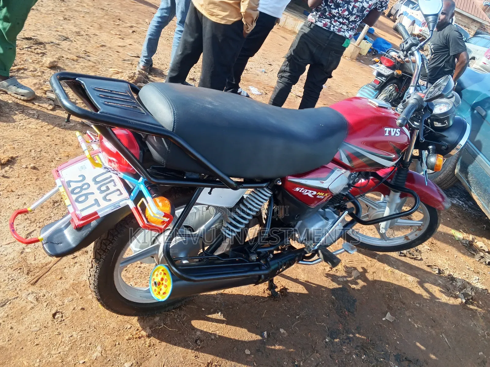 TVS HLX 125 2021 Red