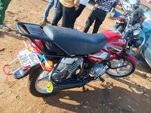 TVS HLX 125 2021 Red