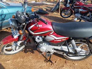 TVS HLX 125 2021 Red
