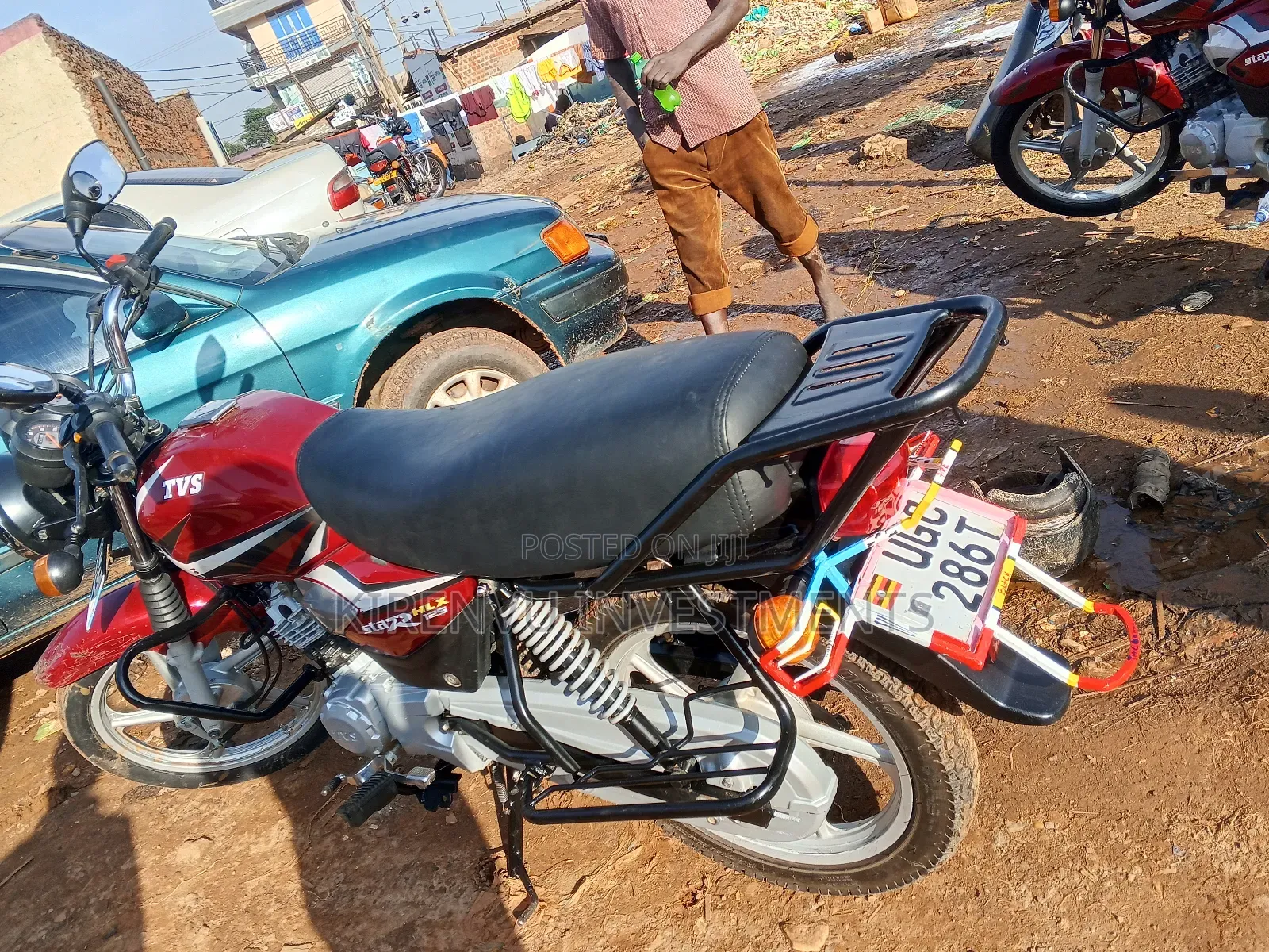 TVS HLX 125 2021 Red
