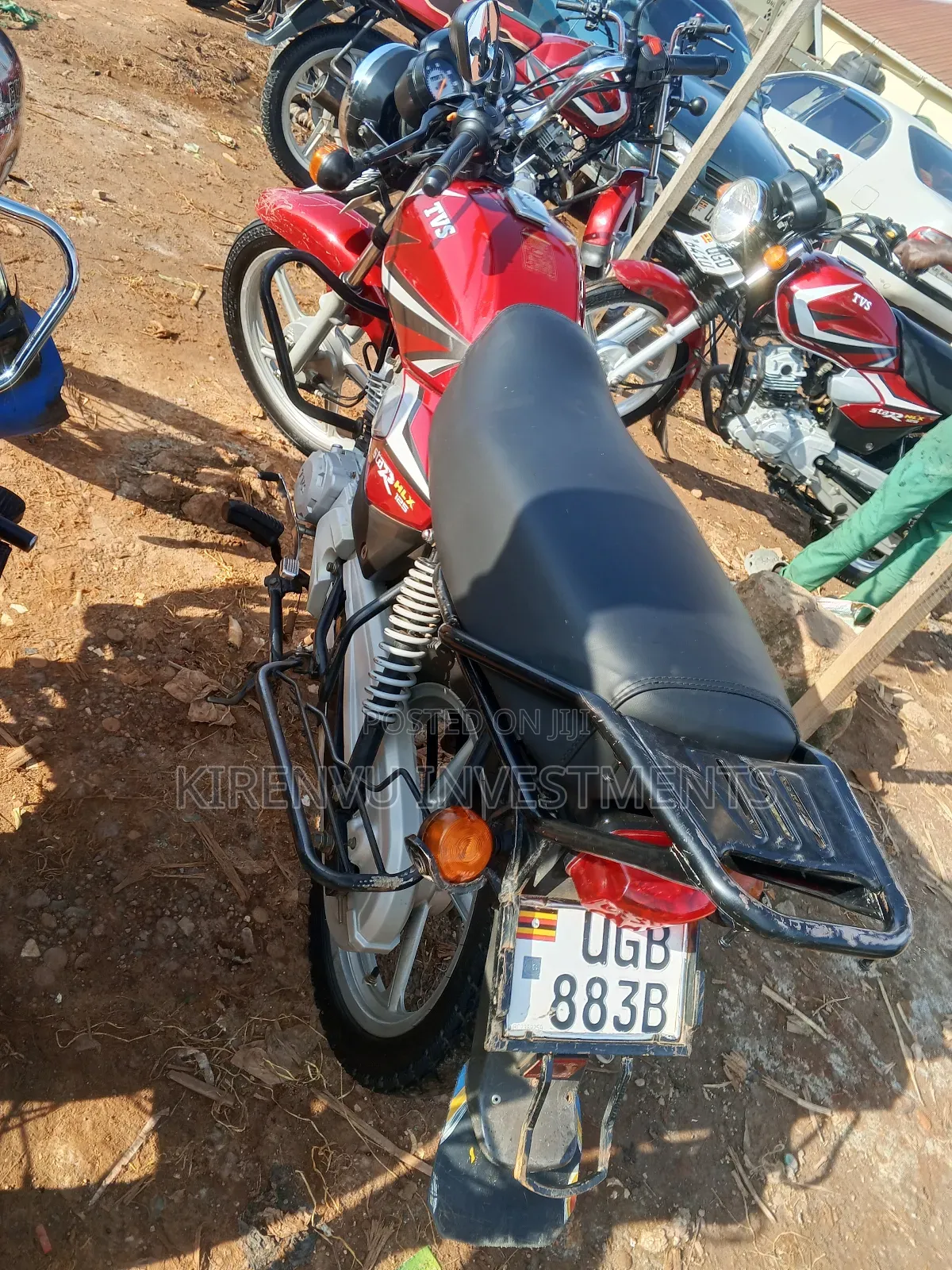 TVS HLX 125 2020 Red