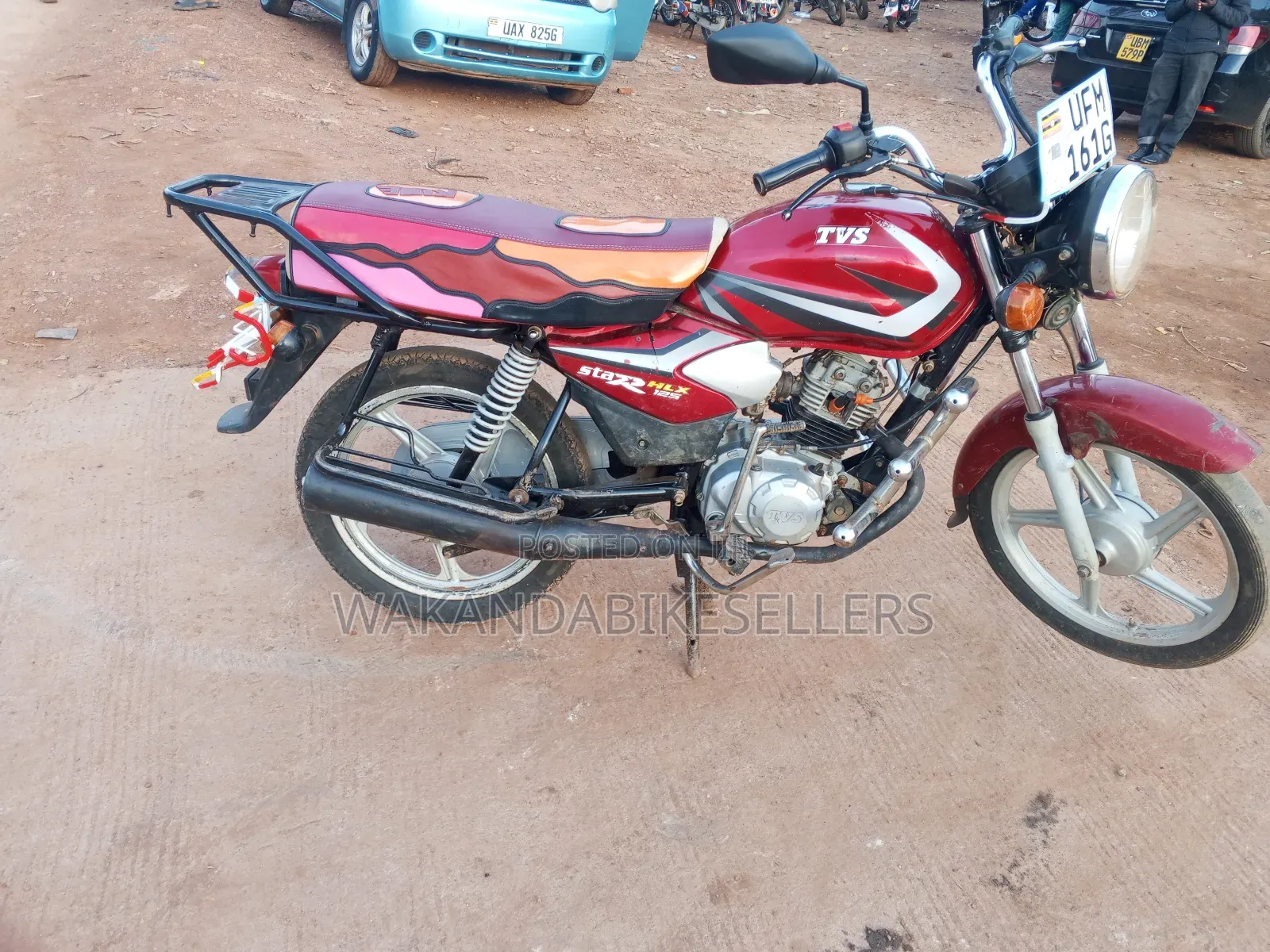 TVS HLX 125 2023 Red