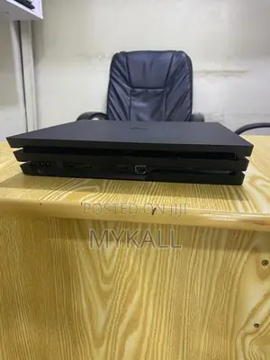 Playstation 4 Pro. Ps4 Pro 1tb, 20 Games, With 2 Controllers