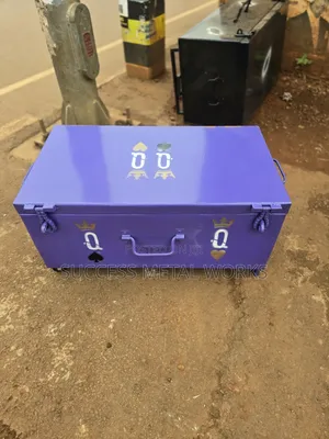 School Medium Suitcase With Rollers