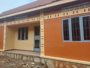 3bdrm Bungalow in Namasuba Town, Central Division for sale