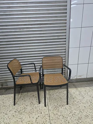 Extra Level Plastic Chairs Plastic Chairs