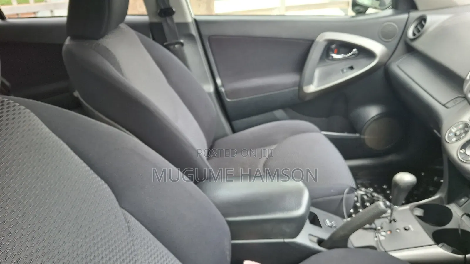 Toyota RAV4 2011 Silver
