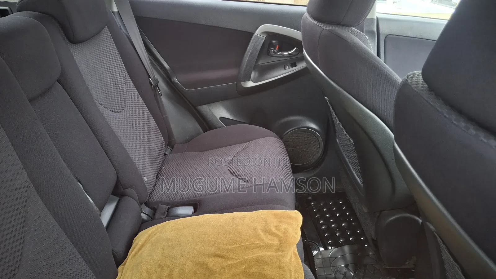 Toyota RAV4 2011 Silver