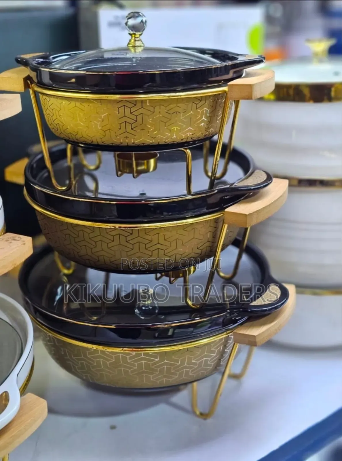 3-Piece Ceramic Food Warmer Set Featuring a Marble Finish, Glass Lids