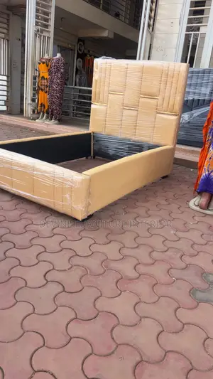 4x6 Bed in Cream Color