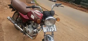 Bajaj Boxer 100 2024 Red