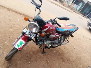 TVS HLX 125 2020 Red