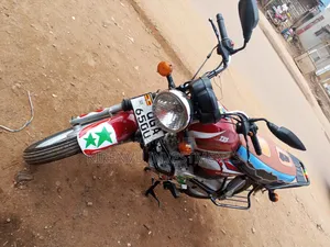 TVS HLX 125 2020 Red