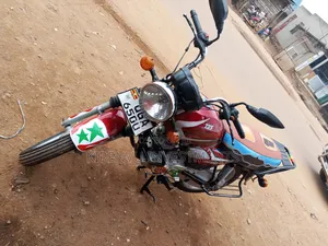 TVS HLX 125 2020 Red