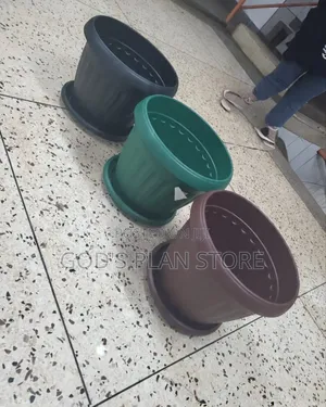 Race Plastic Flower Pots Plastic Flower Pots