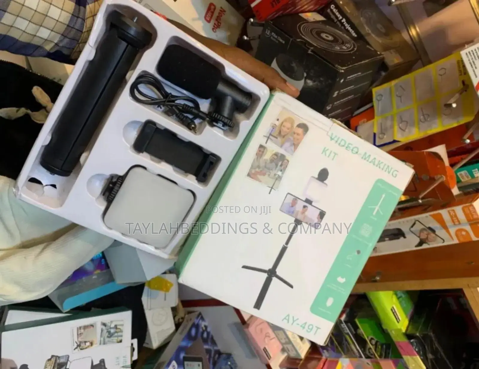 Video Vlogging Kit With Led Light Tripod Phone Holder Remote Control