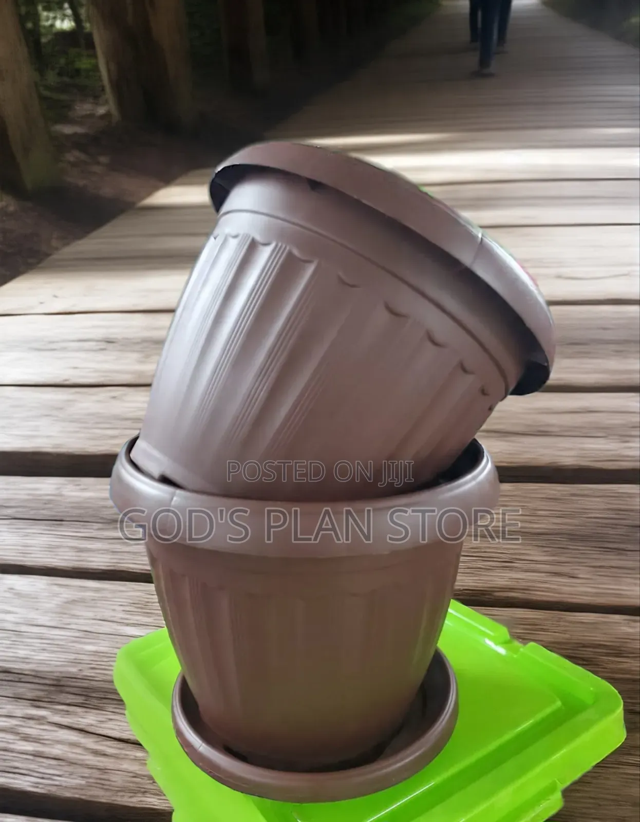 Stocked Plastic Flower Pots Stocked Plastic Flower Pots