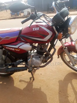 TVS HLX 125 2023 Red