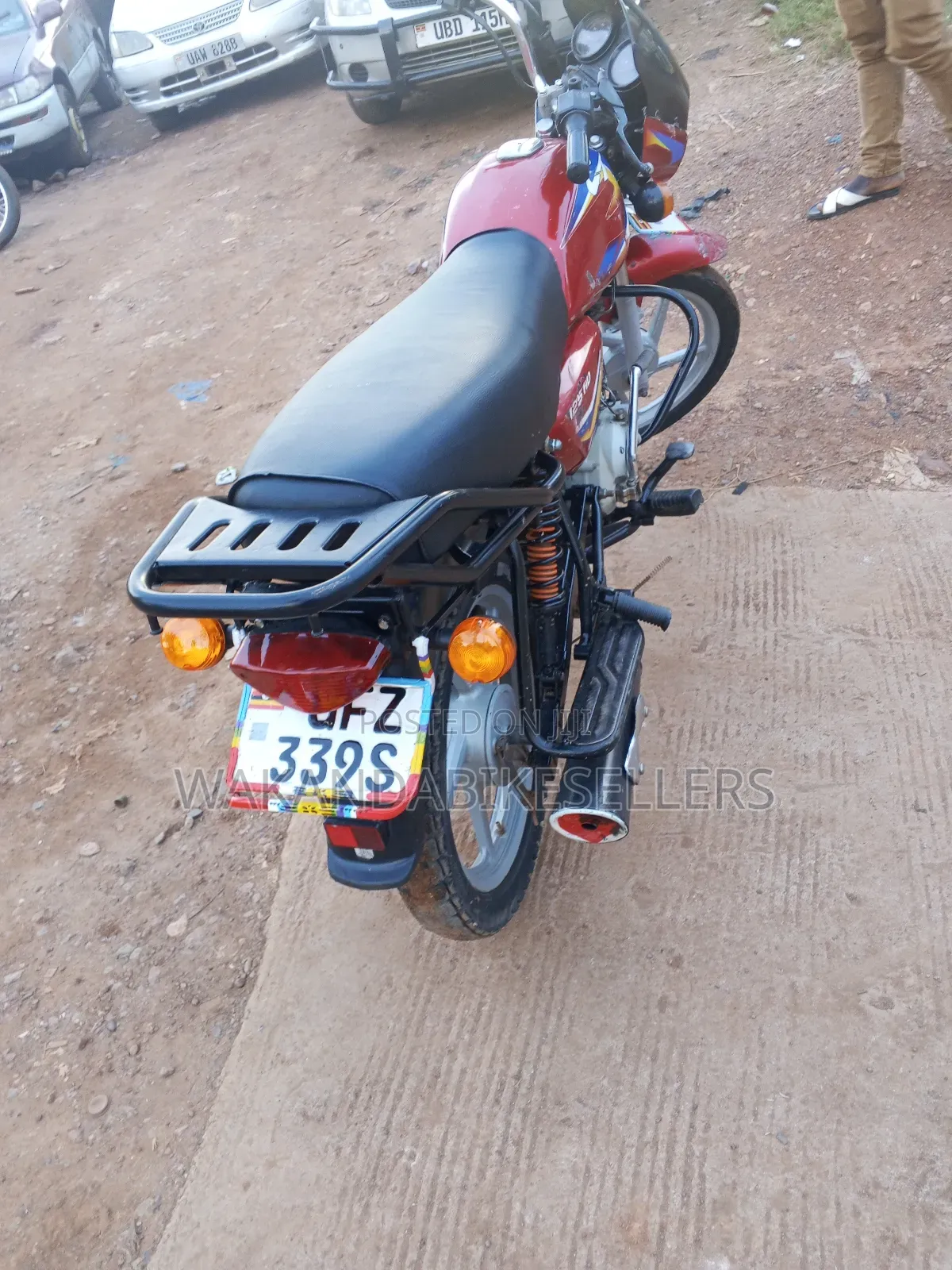 Bajaj Boxer 125 2023 Red