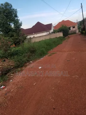 Land and Plots 150×100 Wakiso Banda