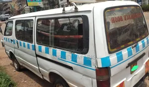 Toyota HiAce 1993 White