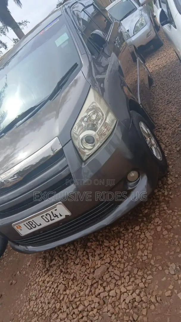 Toyota Noah 2009 Silver