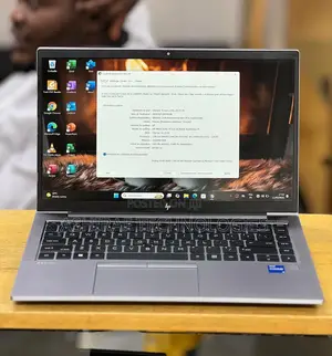 New Laptop HP ZBook Firefly 14 G7 16GB Intel Core i5 SSD 512GB