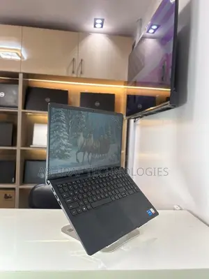 Laptop Dell Precision 15 3520 8GB Intel Core i5 SSD 256GB