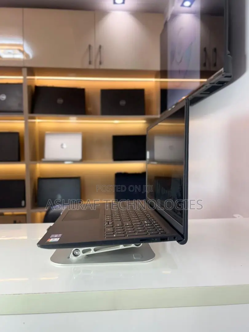 Laptop Dell Precision 15 3520 8GB Intel Core i5 SSD 256GB