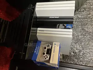 Ps4 Pro Console Uk Used 1tb 1 Pad 14 Games