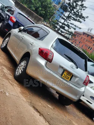 Toyota Auris 2009 Silver