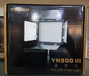 Yongnuo Yn300 Iii Pro Led Video Light With Charger Battery
