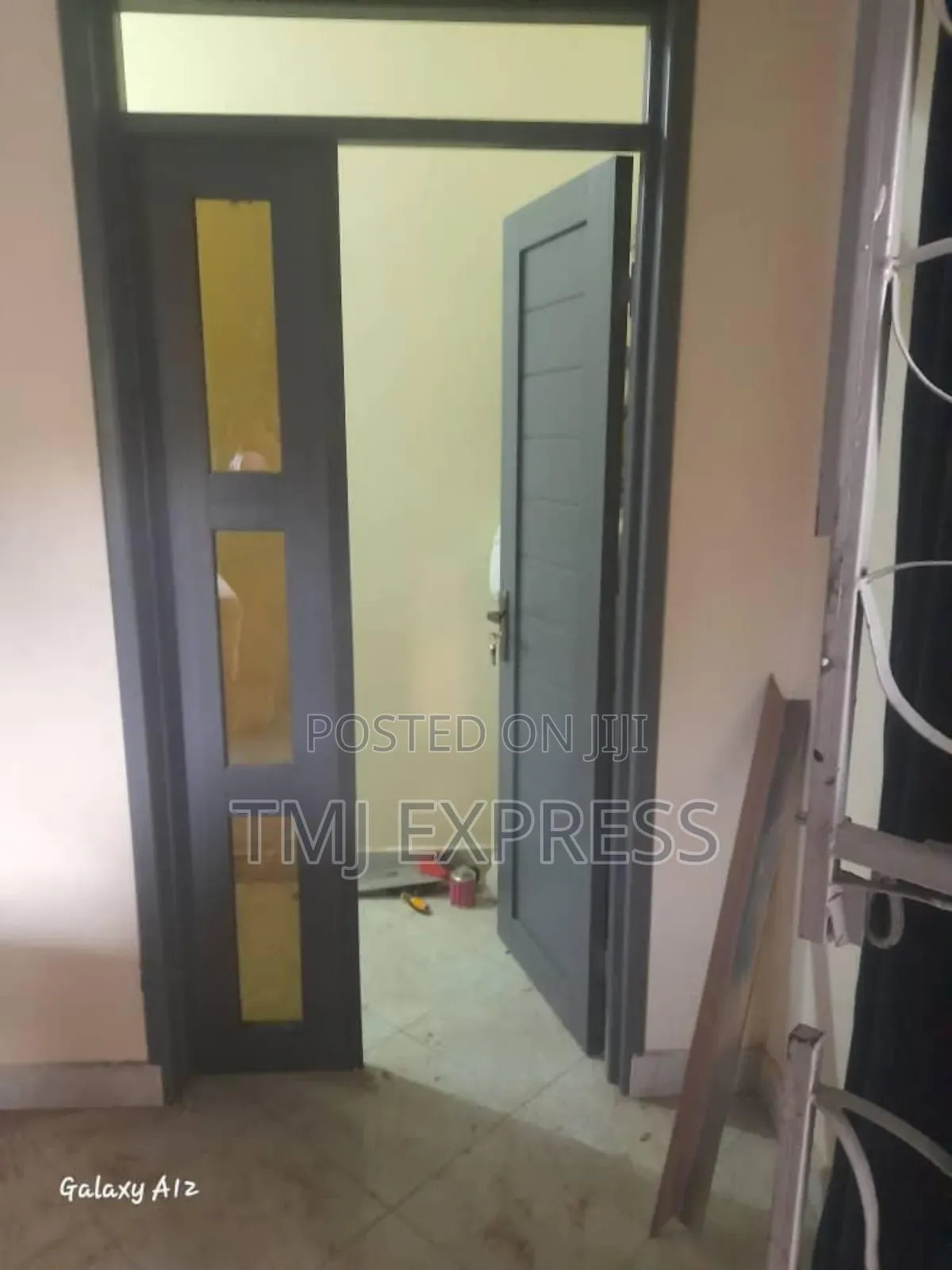 Plastic Doors With Fitting