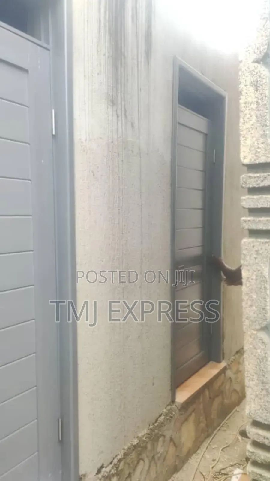 Plastic Doors With Fitting