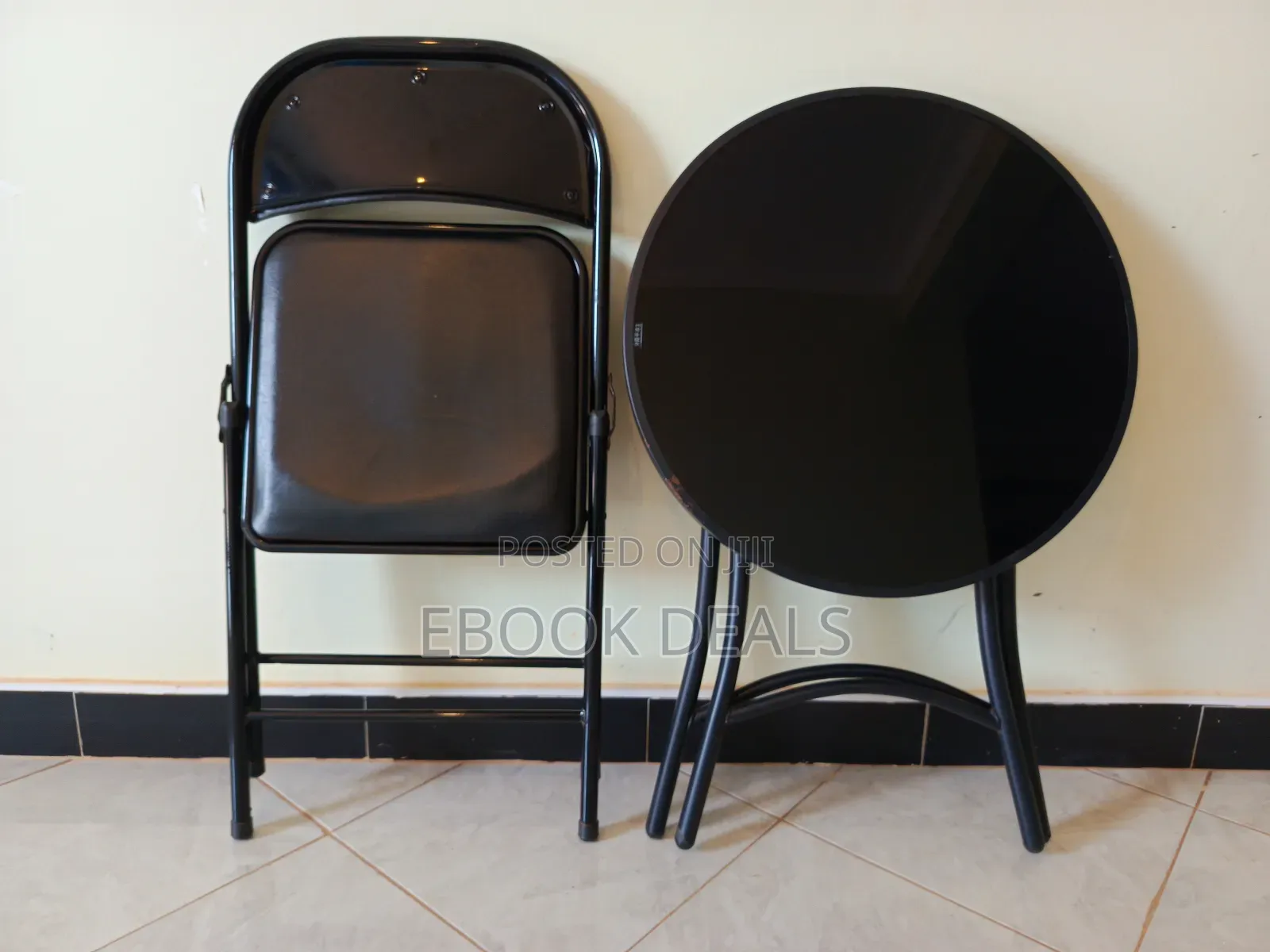 Table + Chair
