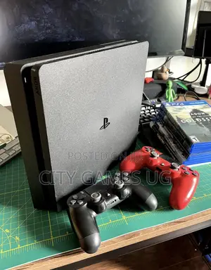 Sony Playstation 4 Console With 2 Controllers (Black Red) 5 Games