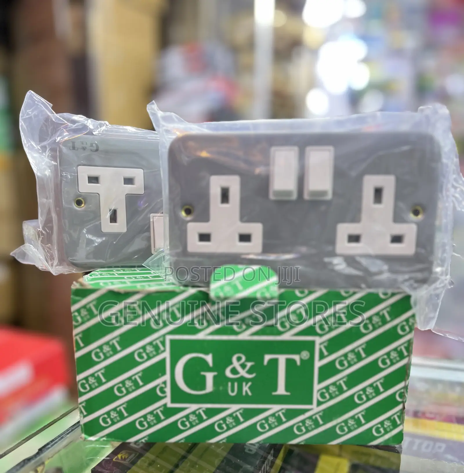G T Double Sockets With The Box