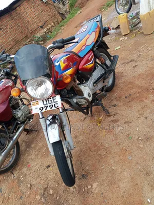 Bajaj Boxer 125 2025 Red