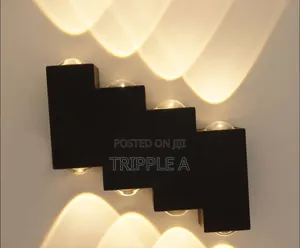 Generic Outdoor 8-Way Wall Light